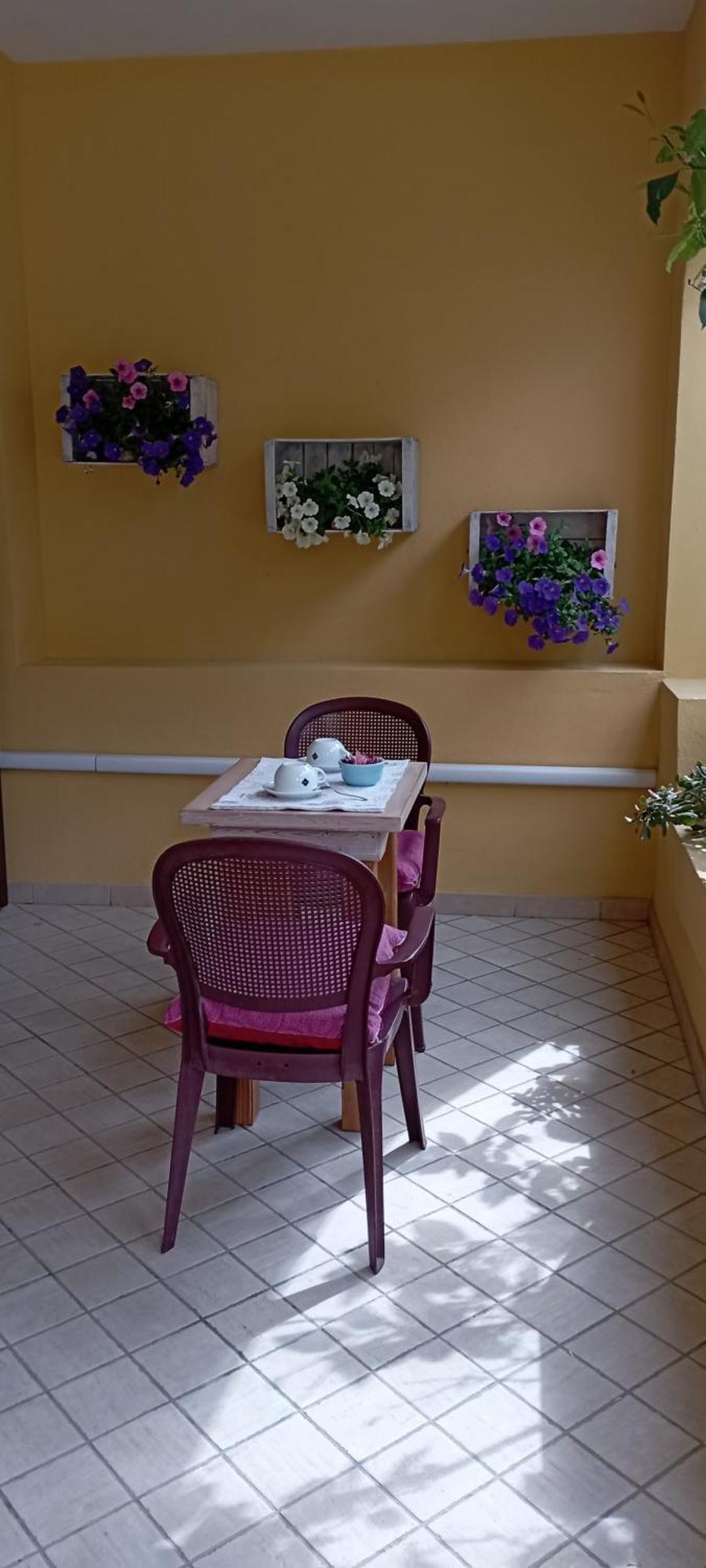 Affittacamere Casa Del Sole Cala Gonone Buitenkant foto